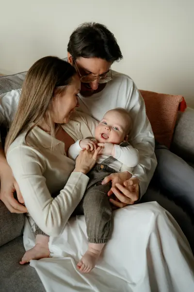 Family photoshoot in Porto by Elena Khrupina