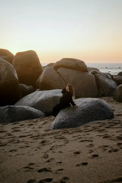 Maternity photoshoot in Porto by Elena Khrupina