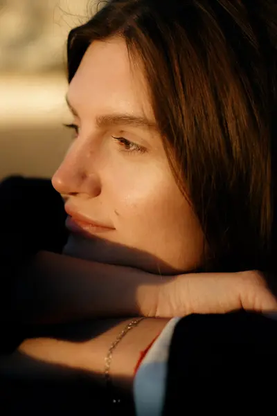 Solo Portrait photoshoot in Porto by Elena Khrupina