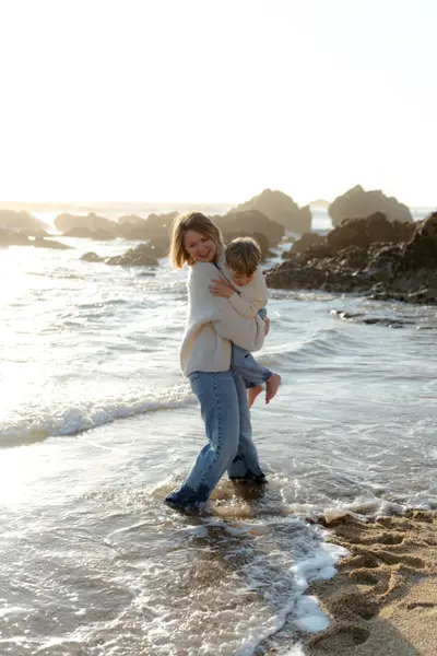 Family photoshoot in Porto by Elena Khrupina