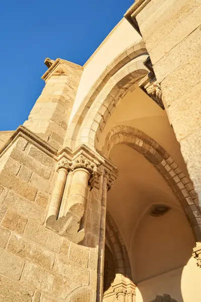 Family photoshoot in Lisbon by Kate Belova