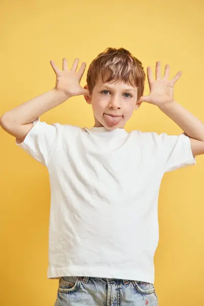 Family photoshoot in Lisbon by Kate Belova