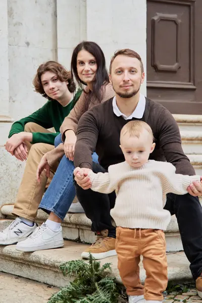 Family photoshoot in Lisbon by Kate Belova