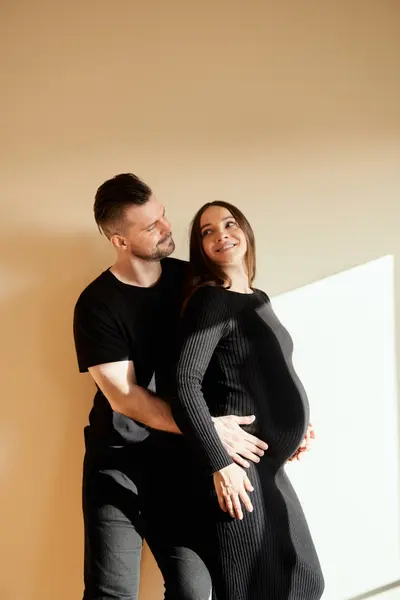 Maternity photoshoot in Lisbon by Kate Belova