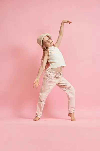 Family photoshoot in Lisbon by Kate Belova