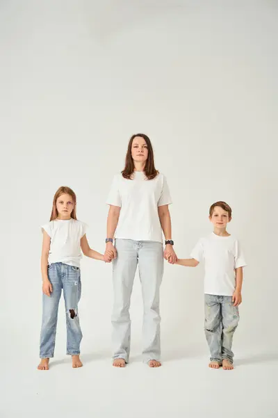 Family photoshoot in Lisbon by Kate Belova